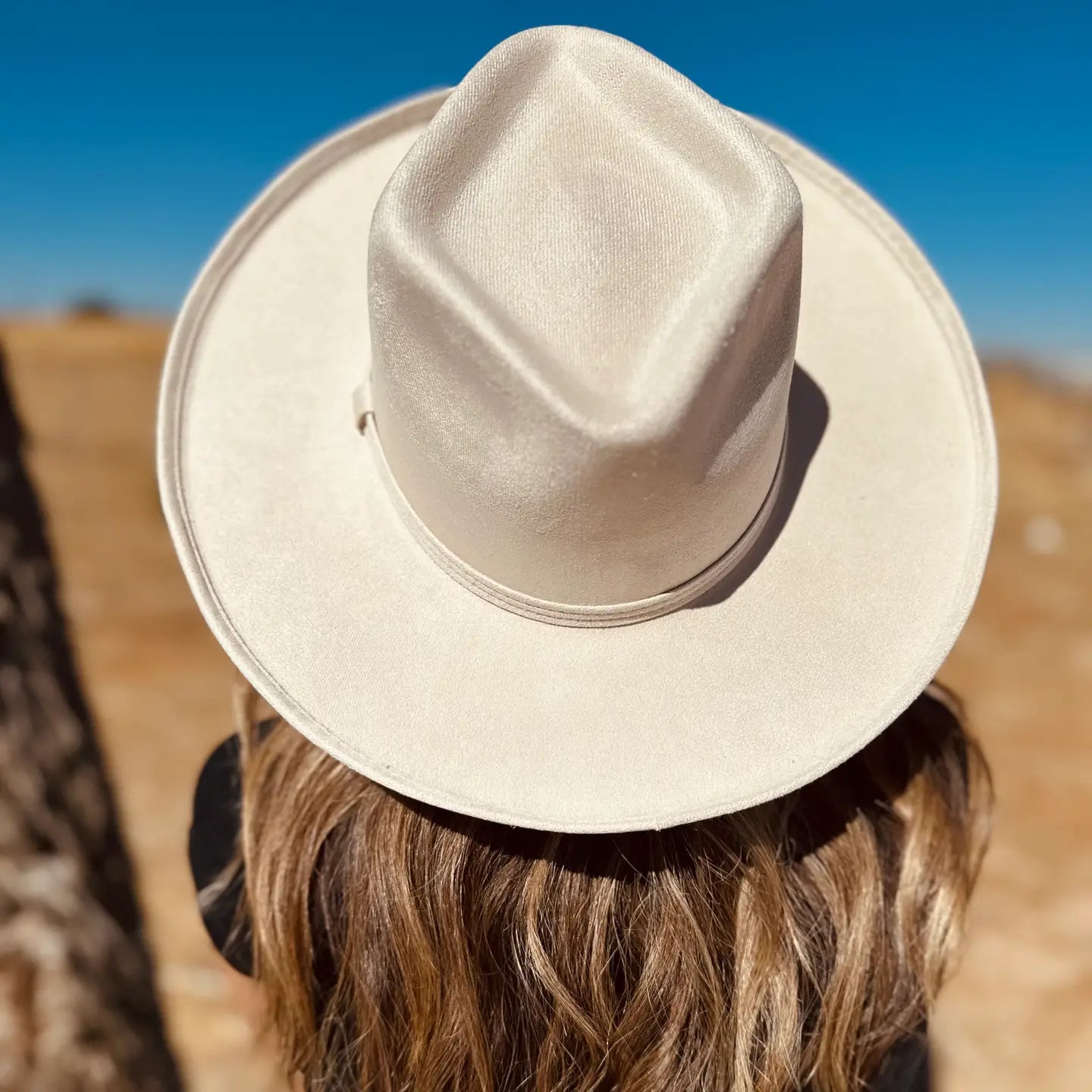 Jordyn Pencil Curled Brim Diamond Crown- Pearl