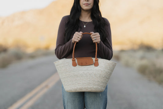 Willow Natural Palm Leaf Latch Handbag Purse