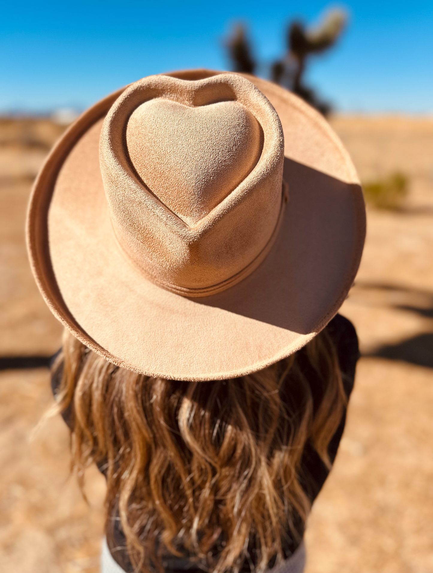 Blake Pencil Curled Brim Sweetheart Crown- Tobacco